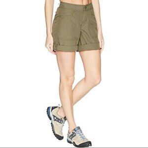 The North Face Never Stop Green Roll Up Shorts Size 10